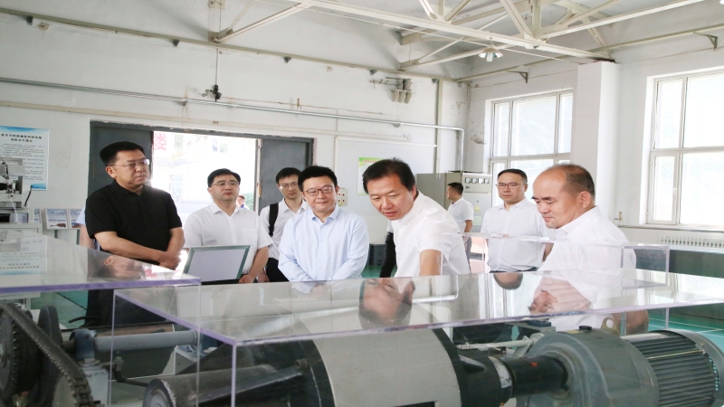 中機(jī)國(guó)際黨委書記、總經(jīng)理陳蕃 前往中國(guó)農(nóng)機(jī)院呼和浩特分院開展業(yè)務(wù)交流