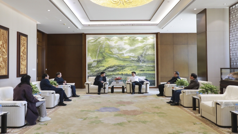 長(zhǎng)沙市政府黨組成員、副市長(zhǎng)覃佐彥一行調(diào)研中機(jī)國際